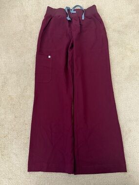 FIGS Isabel Scrub Pants – Burgundy, Size Medium